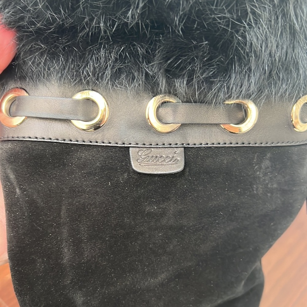Gucci suede and fur heeled boots - Picture 6 of 7